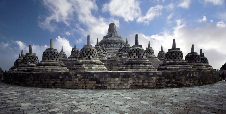 Découverte de Borobudur